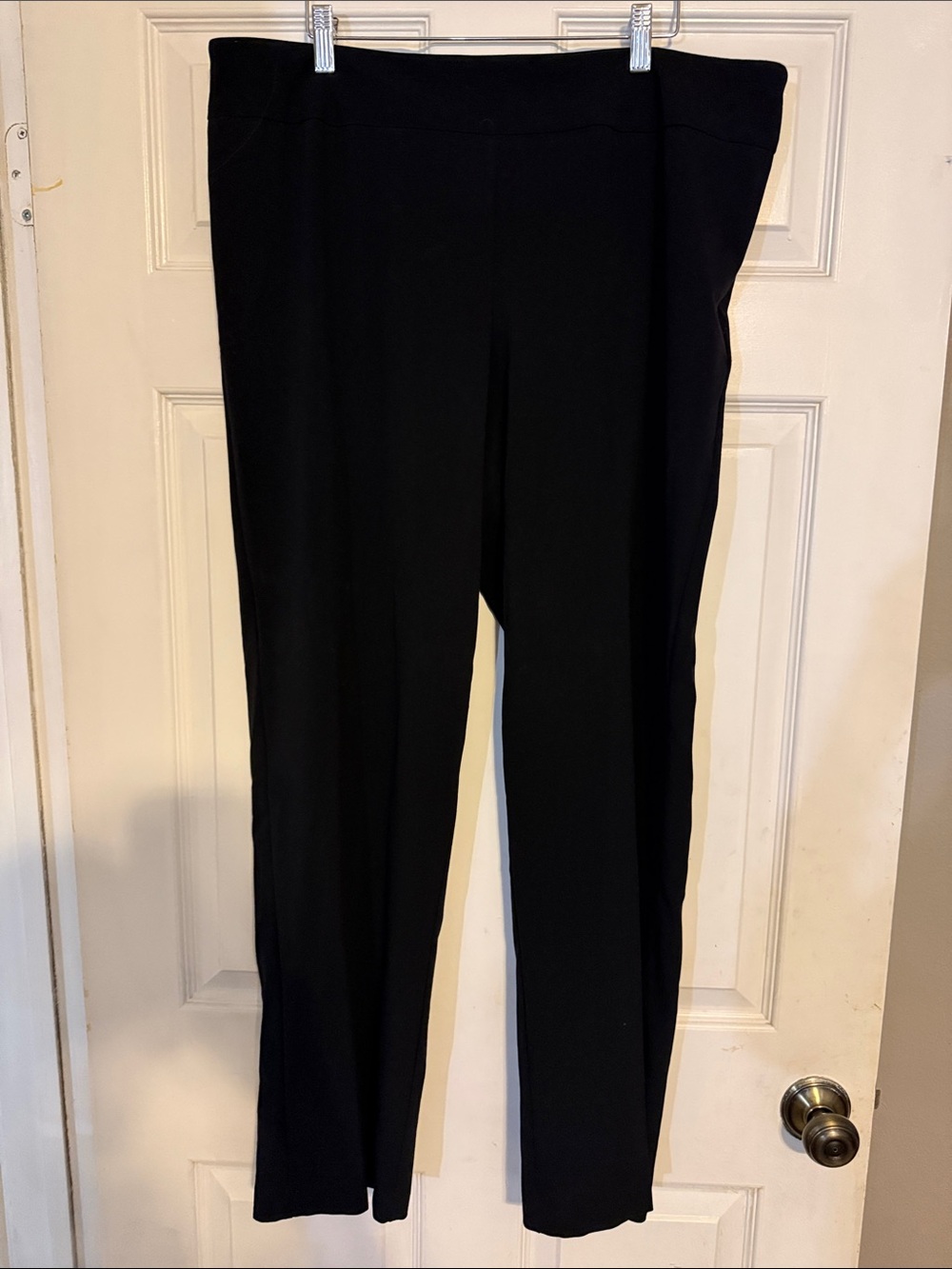 Roz & Ali Black Ponte Pull-On Straight-Leg Pants